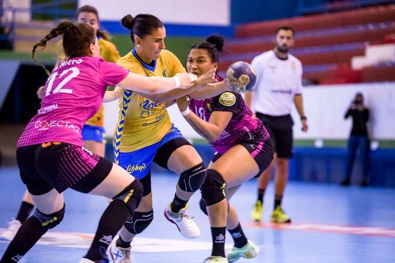 Momento del partido disputado esta tarde en el pabellón deportivo de Las Remudas/TA.
